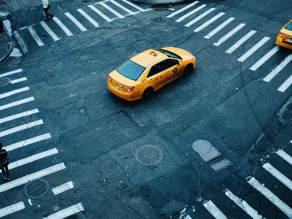 الدقة والشفافية مع تاكسي الشهداء